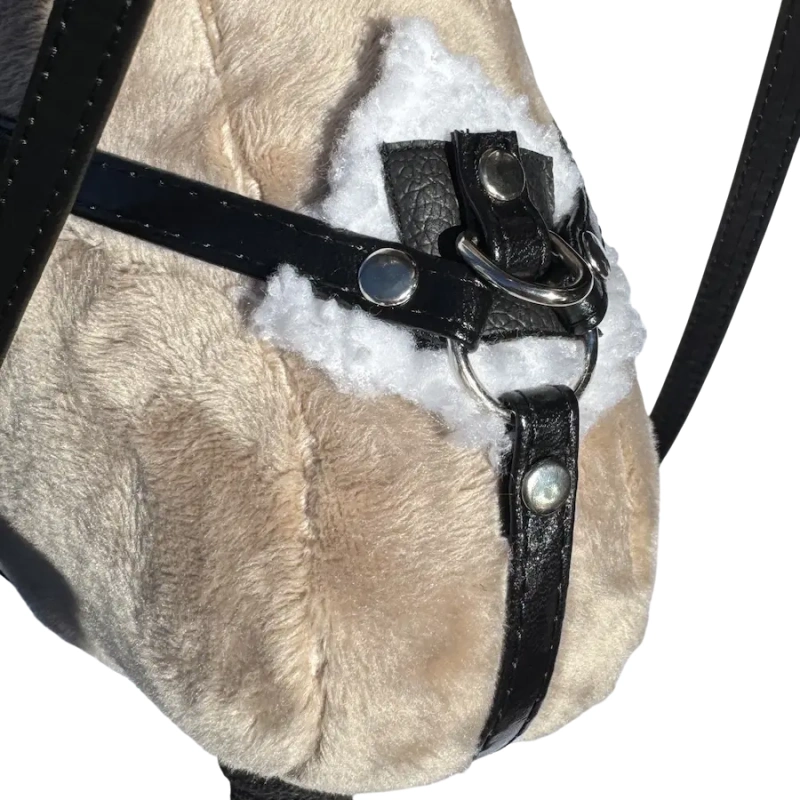 Napierśnik z futerkiem dla Hobby Horse