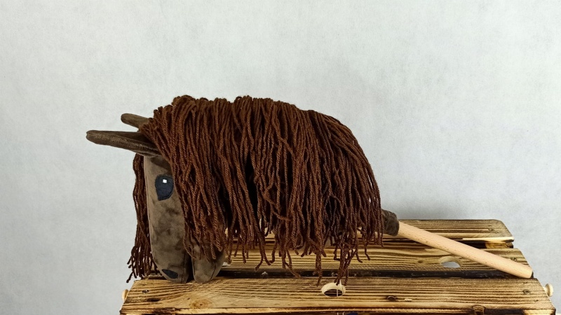 Hobby Horse  Gniadek Brązowy - Mały (Koń na kiju) A4